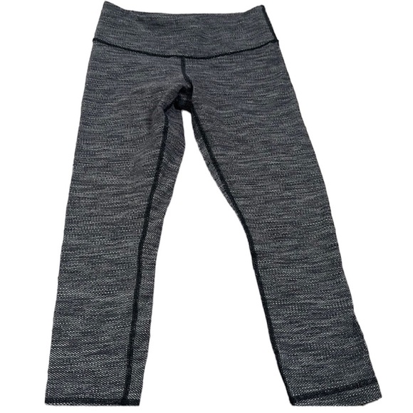 Lululemon crop leggings size 2 gym workout active wear gray white - Picture 1 of 8